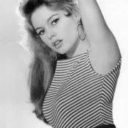 Adrienne Gates Photo 3