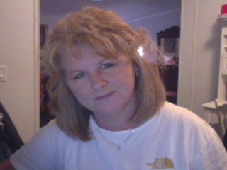 Laura Oliver Photo 8