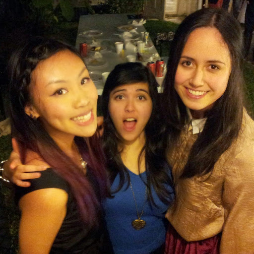 Stephanie Leung Photo 26