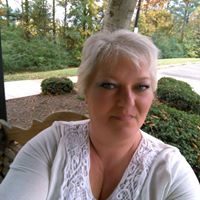 Angela Cheek Photo 8