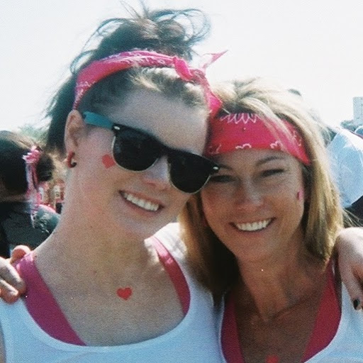 Amy Littleton Photo 8