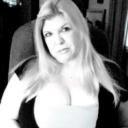 Debby Chapman Photo 7