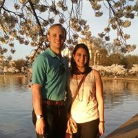 Caitlin Lowe Photo 32