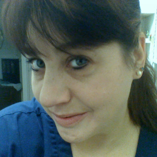 Robin Lyons Photo 13