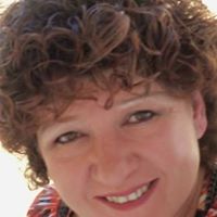 Michelle Kirkland Photo 39