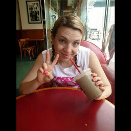 Sarah Strack Photo 2