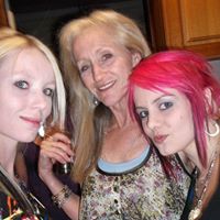 Victoria Dawson Photo 15