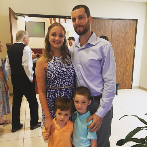 Shannon Sinclair Photo 27