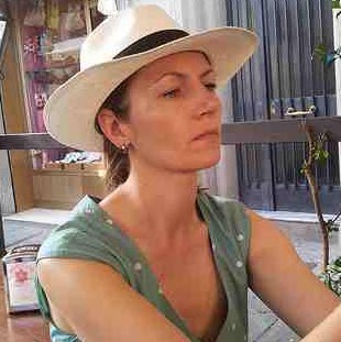 Lisa Russell Photo 16
