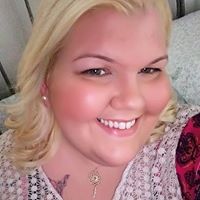 Kara Thayer Photo 5