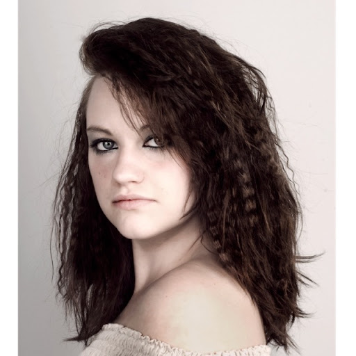 Nina Brooks Photo 8