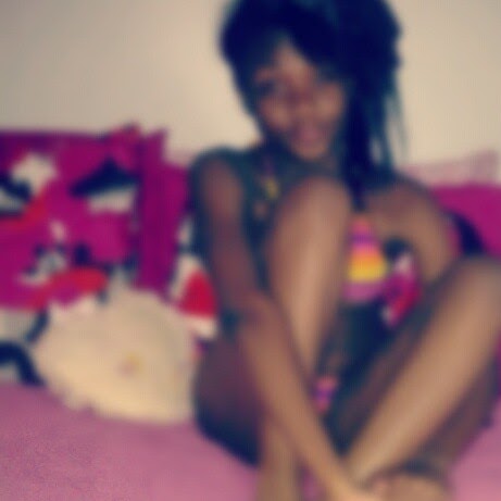 Maya Wright Photo 32