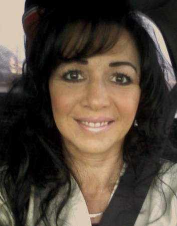 Carrie Adams Photo 22