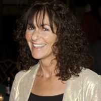 Tracey Berger Photo 19