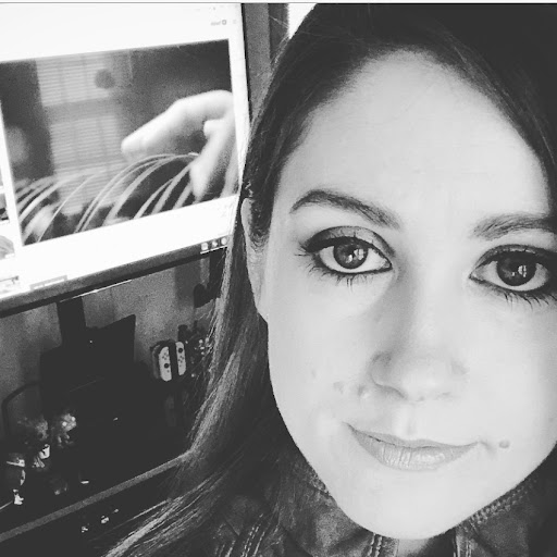 Michelle Peterson Photo 46