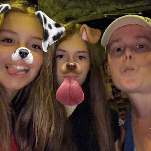 Theresa Snow Photo 15