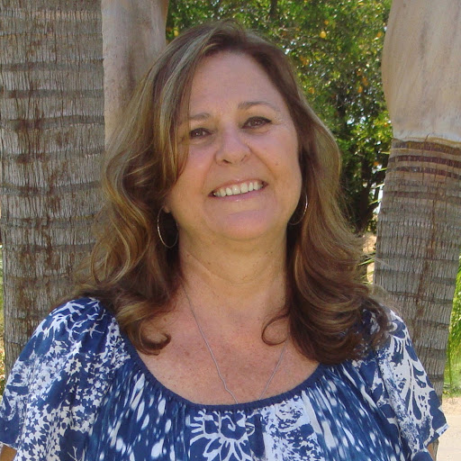 Laura Armstrong Photo 39 Laura Armstrong Photo 39