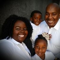 Michelle Mcconnell Photo 36