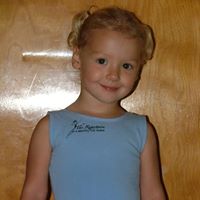 Michelle Albrecht Photo 12