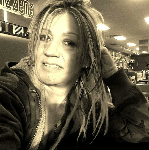 Tracy Johnston Photo 27