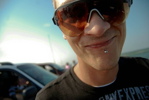 Michael Oliver Photo 37