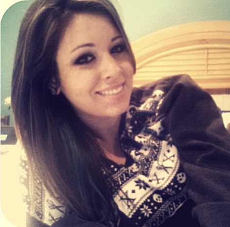 Courtney Cook Photo 10