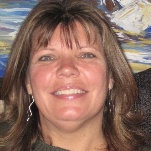 Diana Hughes Photo 27