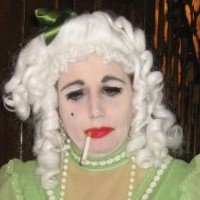 Stefanie Ross Photo 14