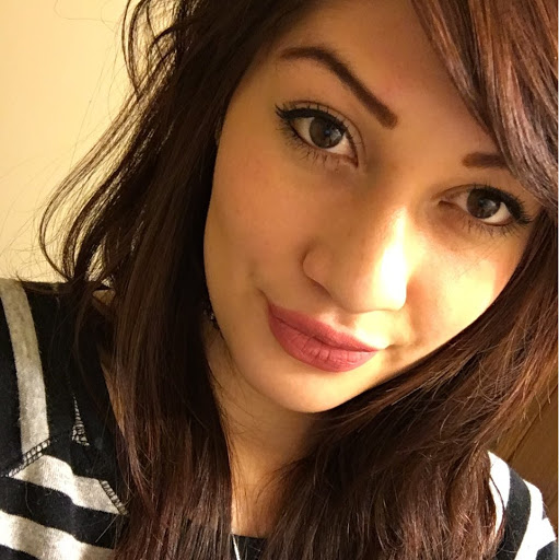 Yesenia Navarro Photo 12