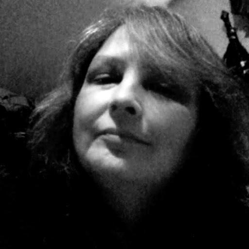 Dana Lang Photo 9