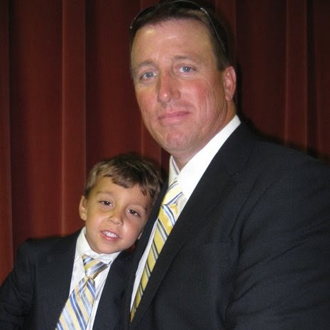 Michael Willett Photo 37