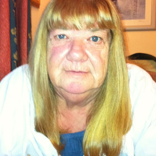 Lynn Kent Photo 22