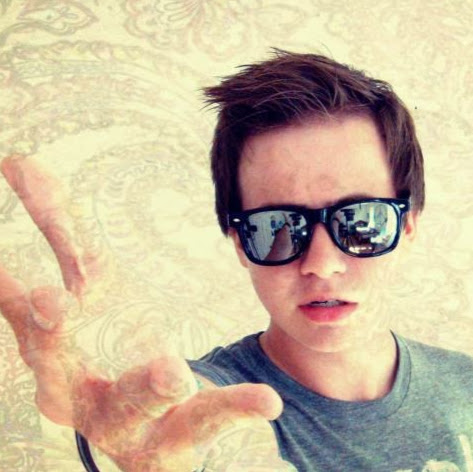 Jimmy Elliott Photo 40