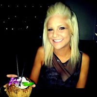 Danielle Hunt Photo 24