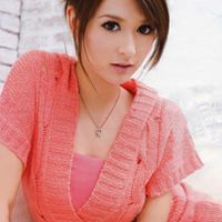 Claudia Wood Photo 40