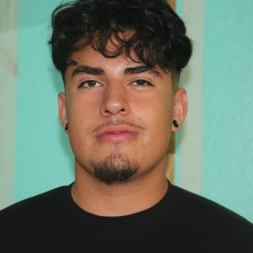 Eduardo Velazquez Photo 23