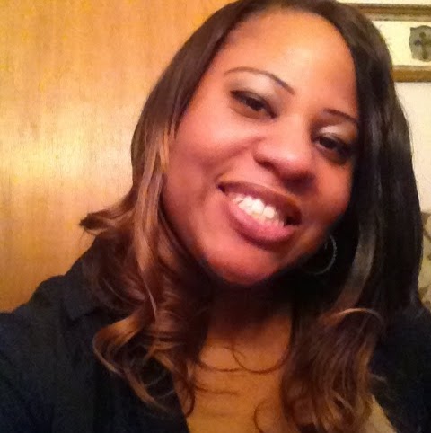 Kimberly Mills Photo 34