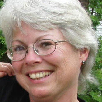 Gayle Thompson Photo 19