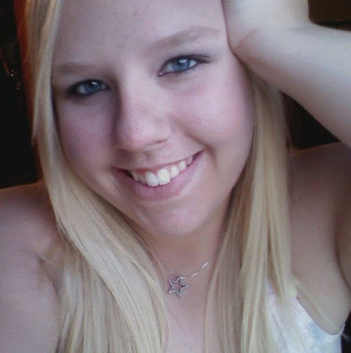 Amanda Rhoades Photo 12
