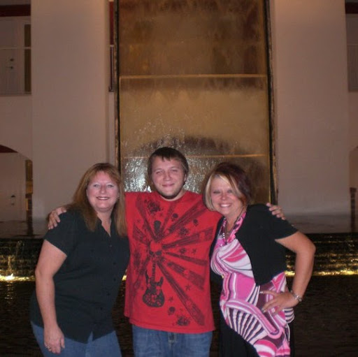 Andrew Riggs Photo 15