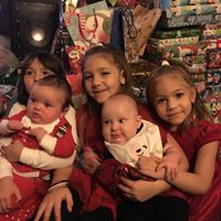 Stephanie Corbin Photo 17