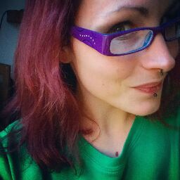 Katie Sutton Photo 27