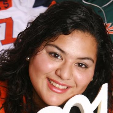 Julia Ortiz Photo 24