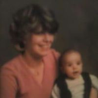 Janis Hayes Photo 16