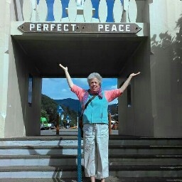 Julia Keane Photo 18