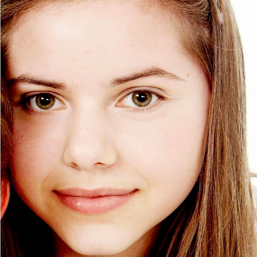Laura Albrecht Photo 6