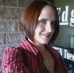 Lora Smith Photo 41