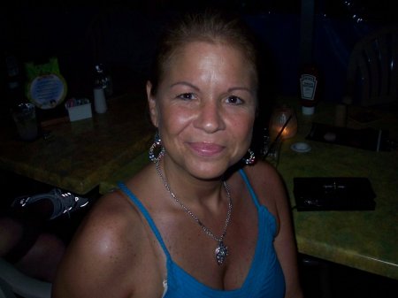 Ann Robinson Photo 40