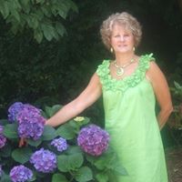 Nancy Bowman Photo 17