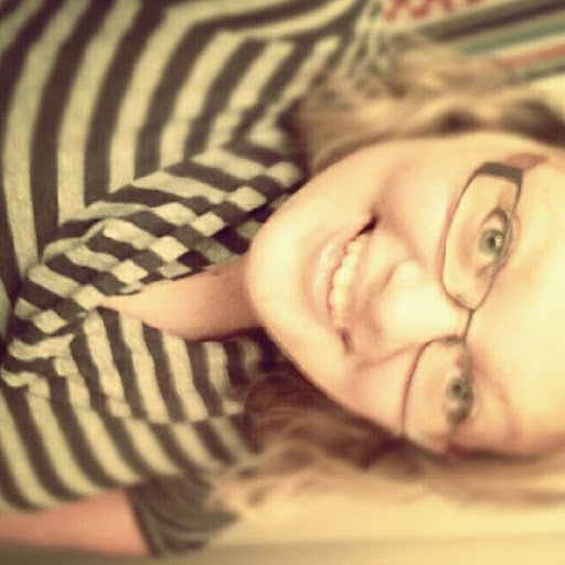 Victoria Powell Photo 20